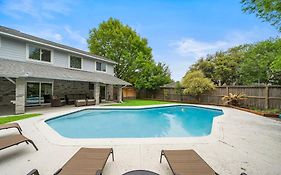 Pool Houston Getaway Games Wifi Bbq Yard